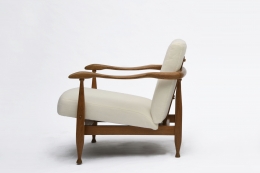 Guillerme et Chambron's armchair side view