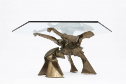 Caroline Lee's "La faiseuse d'amour" sculptural dining table view from below with glass top