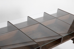 Pierre Jeanneret's console, detailed view of glass on top
