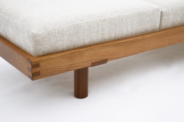 Pierre Chapo's "L09F" daybed detail view of base, leg and cushion