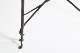 Les Archanges' side table detailed view of metal legs