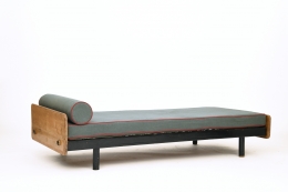 Jean Prouvé's daybed, full diagonal view