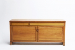 Pierre Chapo's "R08" sideboard straight view from above