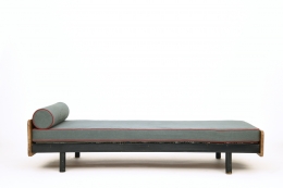 Jean Prouvé's daybed, full straight view