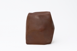 Annie Fourmanoir's ceramic stool, front view