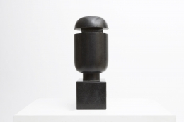 Pierre Székely's "Portrait Robot Alpha et Beta" sculpture, back view